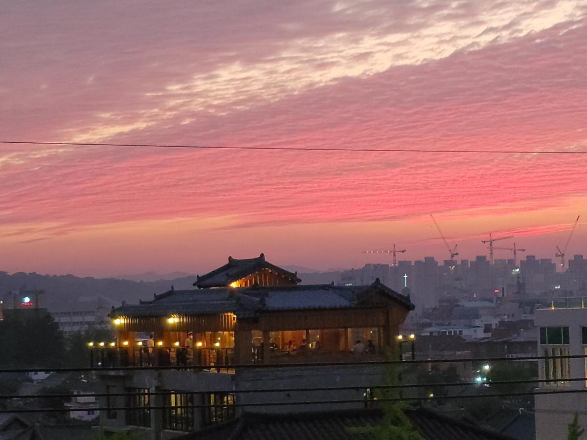 ג'אונג'ו Jeongga Hanok מראה חיצוני תמונה