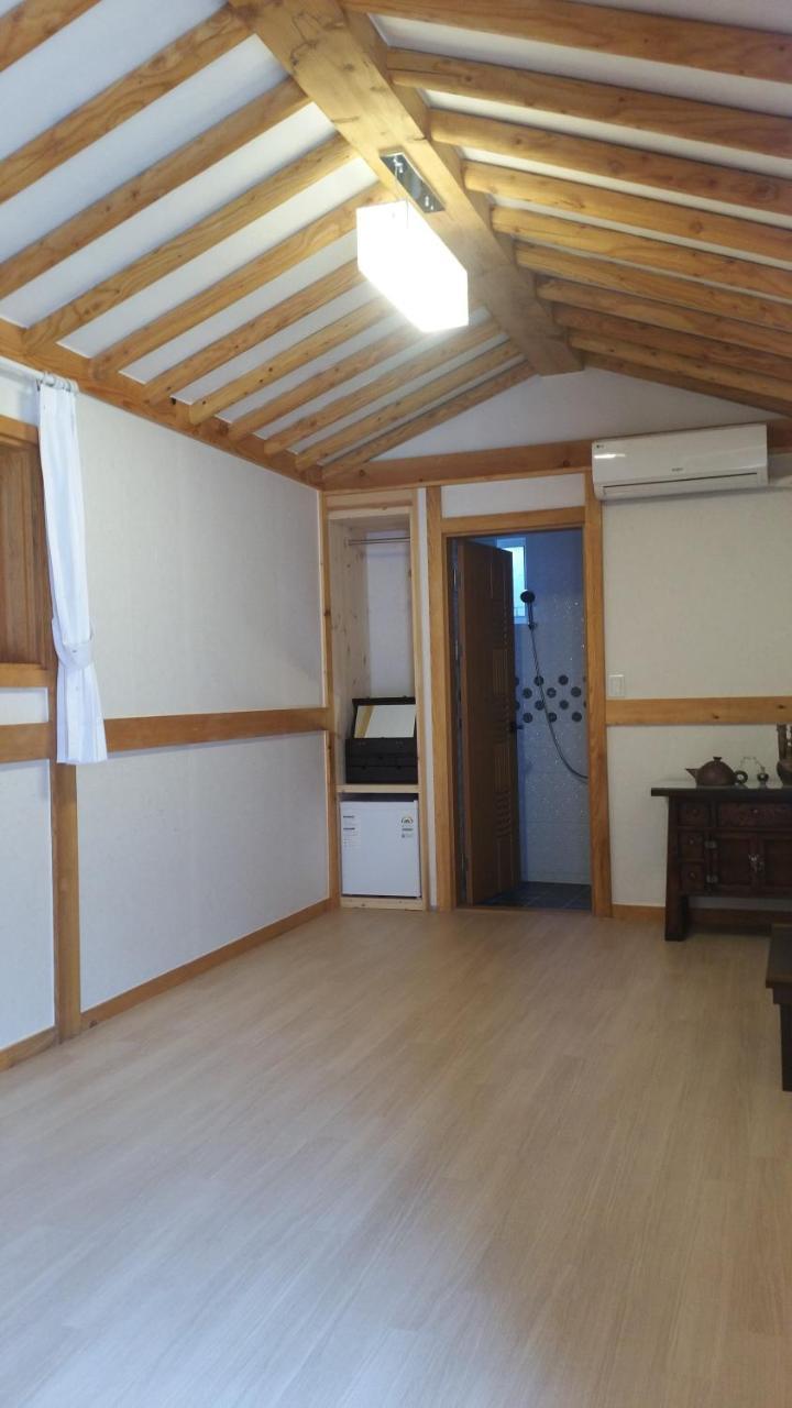 ג'אונג'ו Jeongga Hanok מראה חיצוני תמונה
